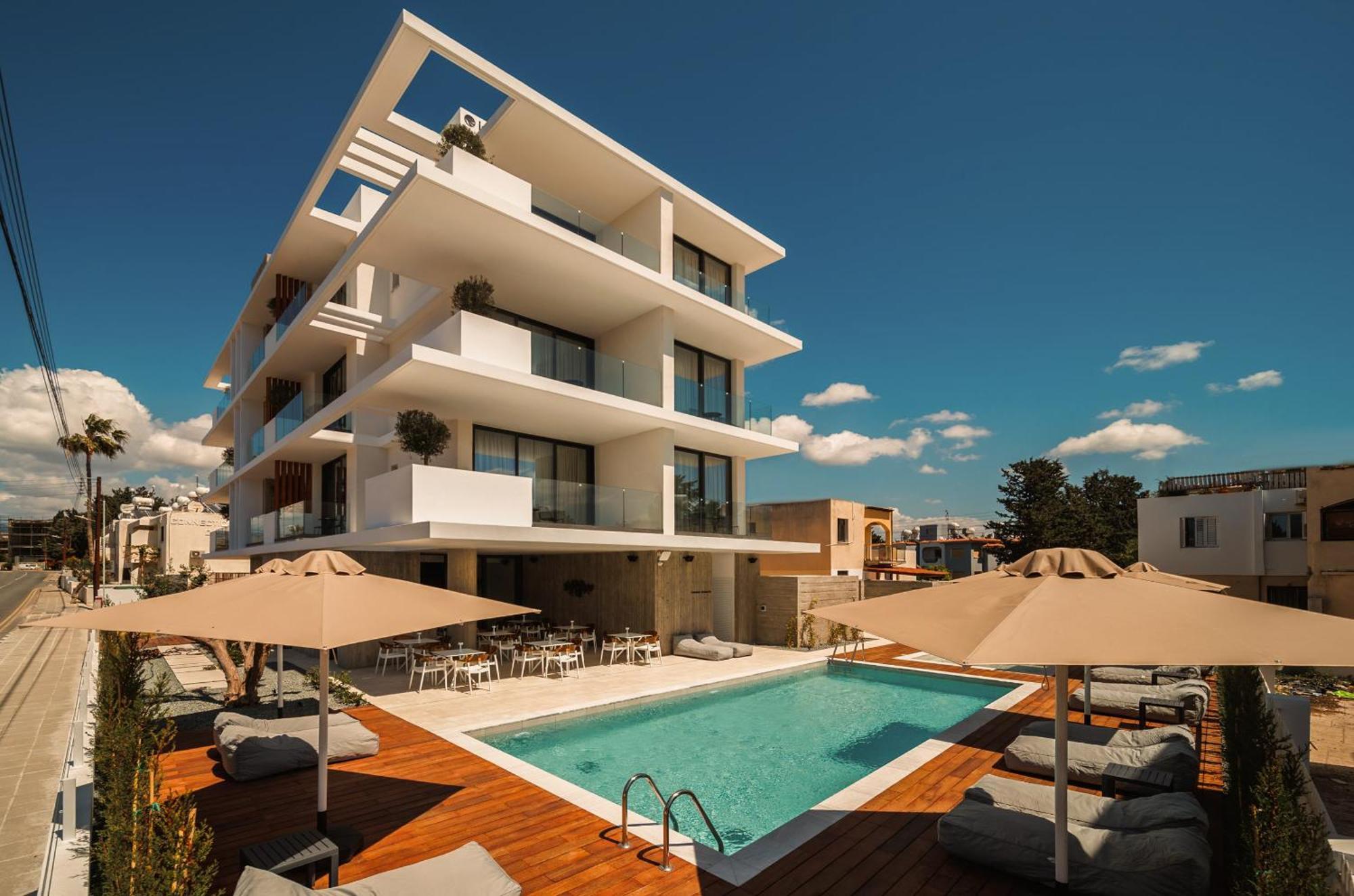 Regency Boutique Hotel Holiday Suites Пафос Екстер'єр фото